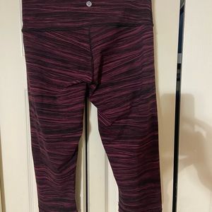 Lululemon Capri legging great condition.